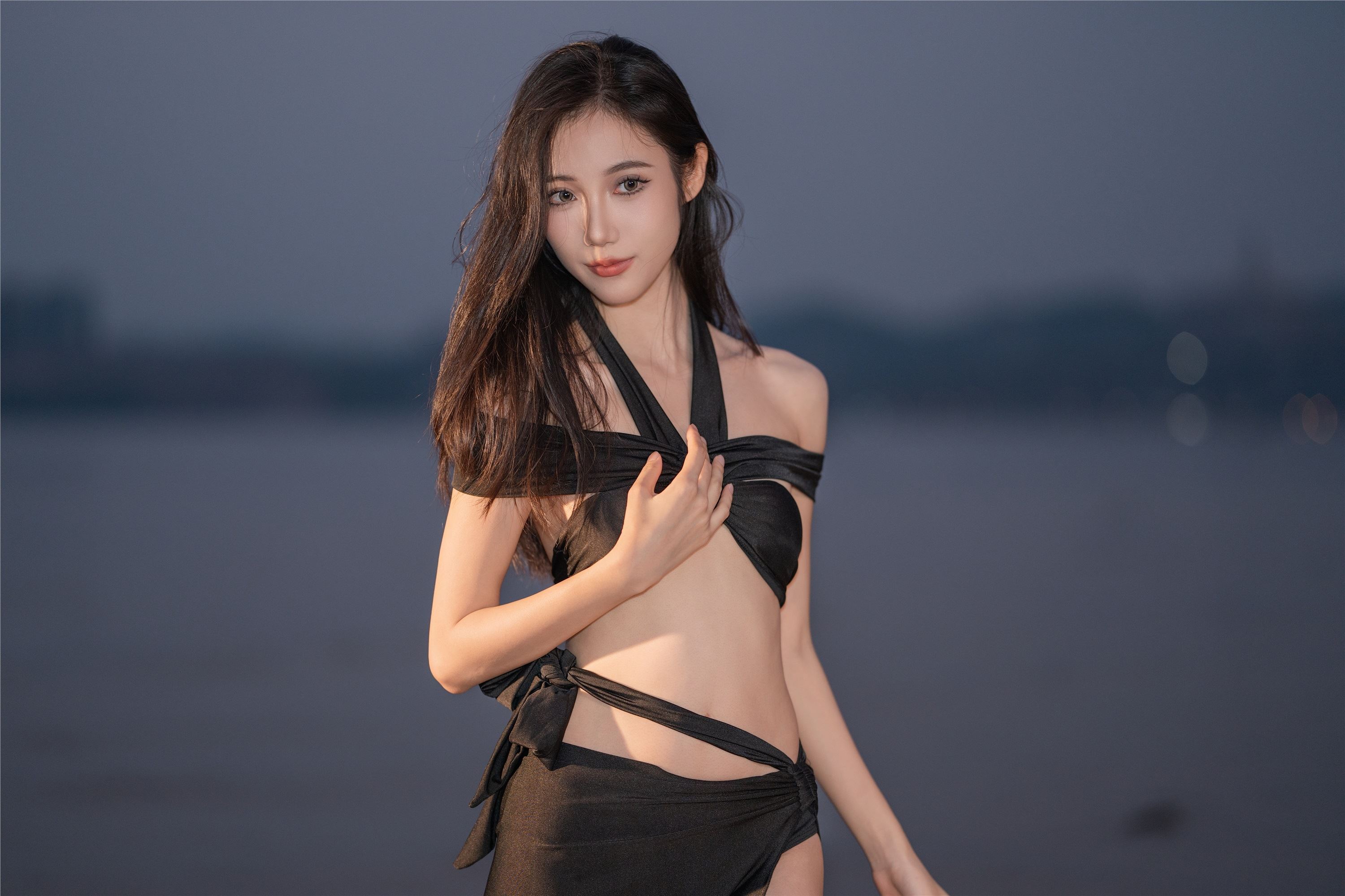 YITUYU艺图语 2025.01.06 夜幕下的海边少女 o1ne万